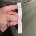 Lululemon  city trek trouser olive green size 8 Photo 8