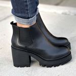 Soda Black Chunky Heel Ankle Bootie Photo 0