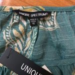 Unique spectrum NWT Women's Green Paisley Top size 1X Photo 2