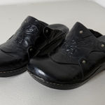 Women's Born Black Tooled Leather Y2K Boho Western Clogs Mules Heels Shoes 10/42 Photo 0