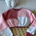 SheIn Pink Color Black Cropped Crew Neck Photo 4