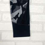Athleta  XS‎ Camo Print High Rise Chaturanga Capri Leggings Side Pockets Photo 11