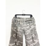 Vintage Y2K Deep Los Angeles Distressed Camouflage Cargo Capri Pants Size Medium Green Photo 10