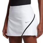 Nike Tennis Skirt Size XL Pleated White Golf Sporty Women’s Athletic Photo 0