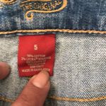 Arizona Jeans 3/ $15 Arizona jean shorts size 5 Photo 3