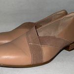 Clarks Sz 11 New Collection Juliet Dahlia Slip-On Loafer Taupe Solid pink blush Photo 0