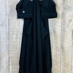 Lululemon Size 4 Racerback Tank w/attached Sports Bra in Black Photo 1