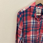 SO  Perfect Shirt Pink & Blue Plaid Soft Rayon‎ Relaxed Fit Button Front Size M Photo 2