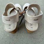 Toms NWT Majorca Closed Toe Heeled Sandals in Light Beige Women’s Size 8 Photo 4