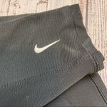 Nike  Wide Leg Black Capri. Size Small. Photo 4