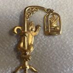 Vintage JJ Cat and Bird Gold tone Brooch Photo 0
