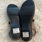 Clarks Clark Collection Women's Sandals Silver/Bronze color size 8 brand new Photo 9