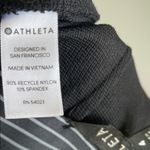 Athleta  Wander Slim Ankle Pant Black Sz 4 Stretch Back Zip Travel Photo 7