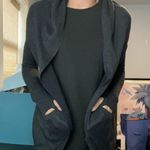 Lululemon Cabin Yogi Wrap
Heathered Black / Black Photo 12