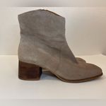 Lucky Brand  Women’s Suede Ankle‎ Booties Size 10 M Photo 3