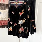 Johnny Was Sisilia Floral Embroidered Velvet Top Black Sz S Photo 5