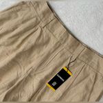 EXPRESS NWT  Linen Blend Pleated Shorts Business Casual Photo 1