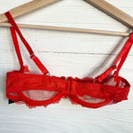 Frederick's of Hollywood Lace Balconette Bra 36B Adjustable Straps Bow Accent Photo 1