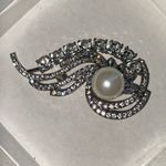 New Hair or Clothing Brooch Silver Photo 0