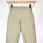 Alo Yoga high waisted airbrush capri leggings in limestone Photo 1