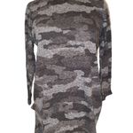 Duluth Trading shirt gray camo print 3/4” sleeves tunic length round neck Sz Sma Photo 0