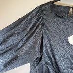 Vine & Love ✨  Women’s Black Silky Top Medium NWT Photo 3