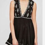 Free People Relaxed Boho Tank Black White Embroidered Top Keyhole Back M Photo 2