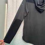 Columbia Woman’s Omni-wick Dark Gray Hoodie Size L Photo 3