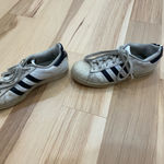 Adidas  Superstar trainers sz 7 sneakers shoes unisex Photo 2