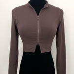 Set Active NWOT •  Ribbed Long Sleeve Crop with Double Zipper in Color Pepper & Size XS Photo 0