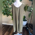 Onyx Nite  BY WENDYE CHAITIN Gold Shimmer Sheath Dress | 20 Photo 4