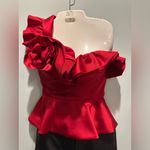 Muse Satin 3D Carnation Ruched Sweetheart neck one shoulder peplum Top NWT size0 Red Size 0 Photo 11
