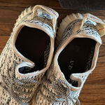 Adidas Yeezy Boost 350 "Turtle Dove" - Size 6.5 - Excellent Condition Photo 5