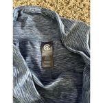 Champion blue womens athletic cropped leggings size large Photo 2