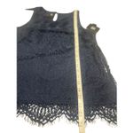 Iz Byer  Sleeveless Lace Blouse Navy Sz M NWT Photo 6