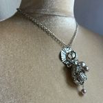 Faux pearl chunky charms silver tone necklace Photo 7