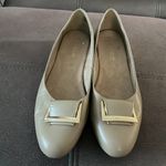 Aerosoles  Taupe /Light Brown with Gold Tone Trim Flat Shoes Size 10W Photo 1