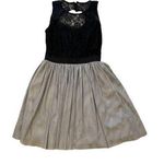 Studio Y DRESS 5/6 Womens Black Lace Top Gray Full Skirt Lined Zip Mob Wife Photo 0