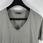 ZARA  V-Neck T-Shirt Soft Cotton Casual Everyday Tee Top Gray Mens Size‎ Small Photo 5
