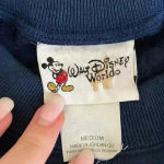 Disney Walt  world vintage Winnie the Pooh navy blue sweatshirt in size medium Photo 3