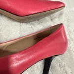Tod's Size 9.5 Women's Bold Pink Heels Almond Toe Pumps Classic Heritage Chic Photo 4