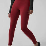 Athleta  Altitude Leggings Photo 0