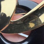 Trifari Vintage  Brooch Pin Gold Tone Black Signed - Has Wear Photo 4