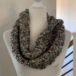 Knit short/wide and thick knit infinity scarf Black Photo 1