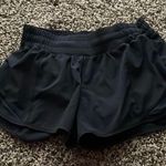 Lululemon Hotty Hot Short 2.5” Photo 0