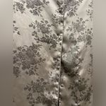 secret treasures VTG 90s Silver Grey Floral Button-Down Sleepshirt Night Gown M Photo 8