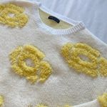 butter yellow and white fuzzy geometric sweater Size M Photo 7