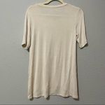 LOGO By Lori Goldstein Logo Lori Goldstein Cream Short Sleeve Tee Shirt Womens XS Closet Staple Basic Photo 4