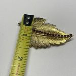 Pretty Women’s Costume Brooch Pin Gold Tone Leaf Photo 7