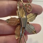 Vintage 30" Gold Tone Lariat Style Necklace with Stylized Mesh Rose Slide Photo 3